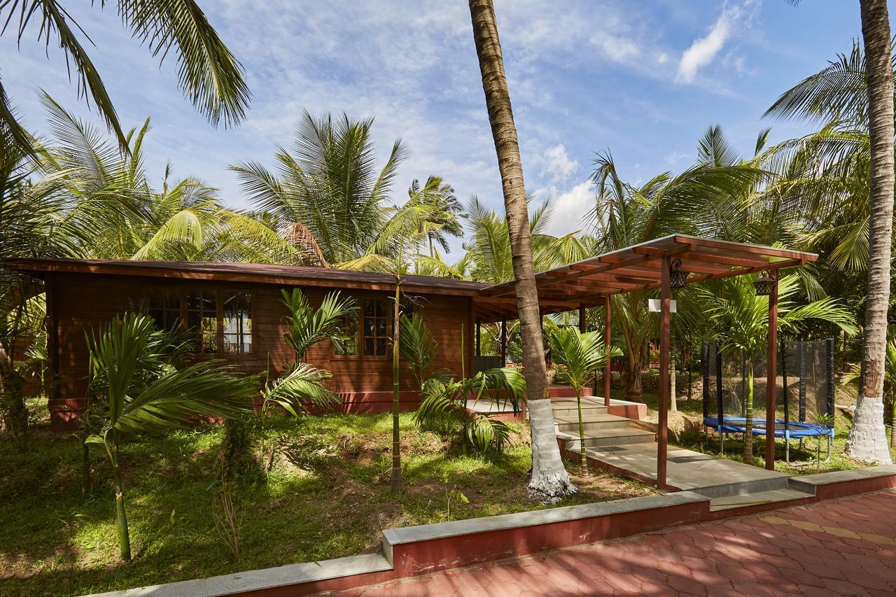 Hotel Sterling Anaikatti Varagampadi Exterior foto